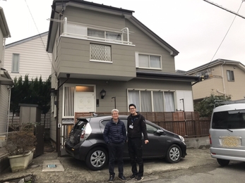 2回目の塗装で、HPを見てシンライズにお問い合わせいただきました。
以前とはイメージの違ったお家になり喜んでいただけました！