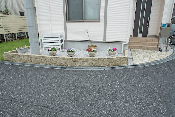 kodaira-roof-outer-wall-painting-roller-stone-after-444R2.jpg
